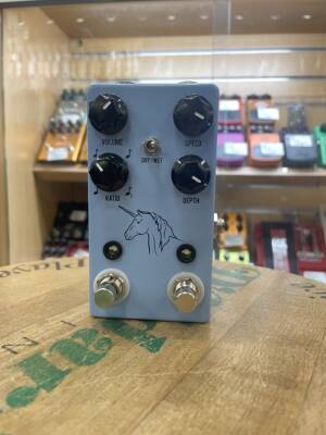 JHS Pedals Unicorn V2 Photocell Modulator/Vibe Pedal